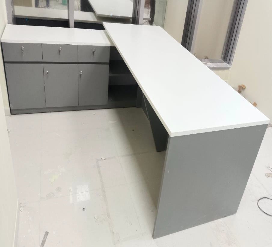 Awtech Director Desk 